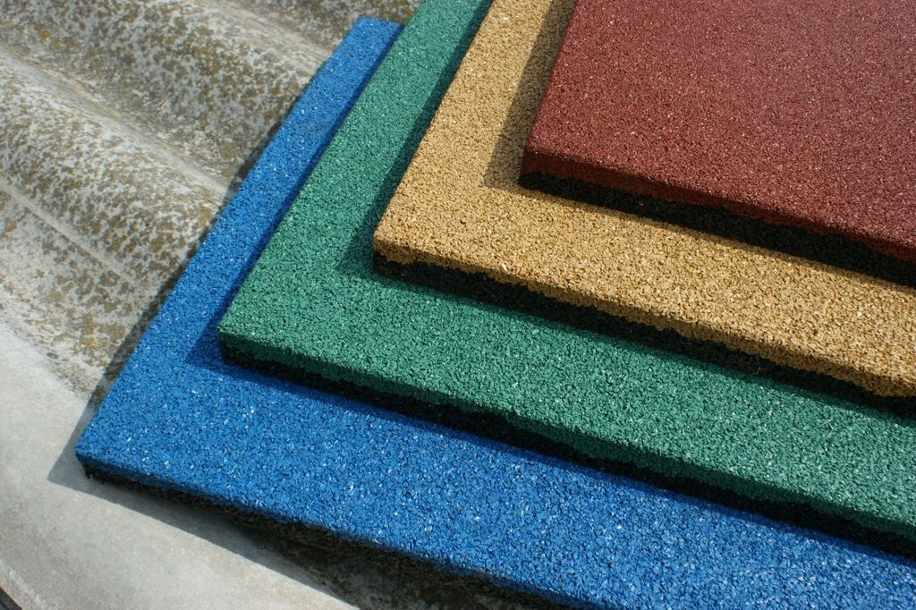 Продажа резиновой тротуарной плитки в Первомайском